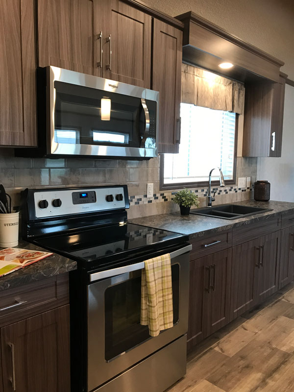 Kitchen with Copa Cabana Cabinets
